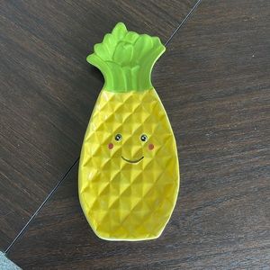 Pineapple spoon holder